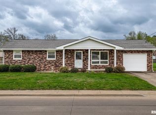 1009 W Boulevard St, Marion, IL 62959