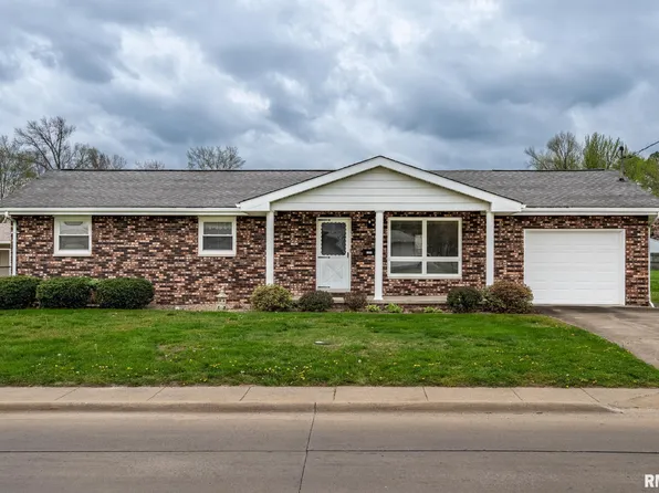 1009 W Boulevard St, Marion, IL 62959