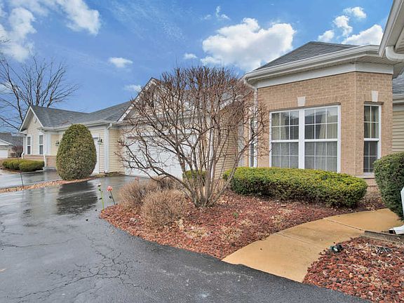 2nd image of 21133 W Cypress Ct
