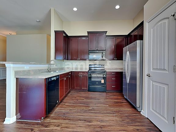3rd image of 26 Bay Willow Ct