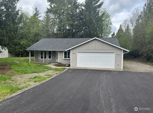 5631 E Grapeview Loop Rd, Allyn, WA 98524