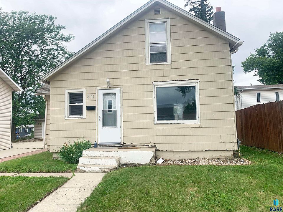 1st image of 2105 S Duluth Ave