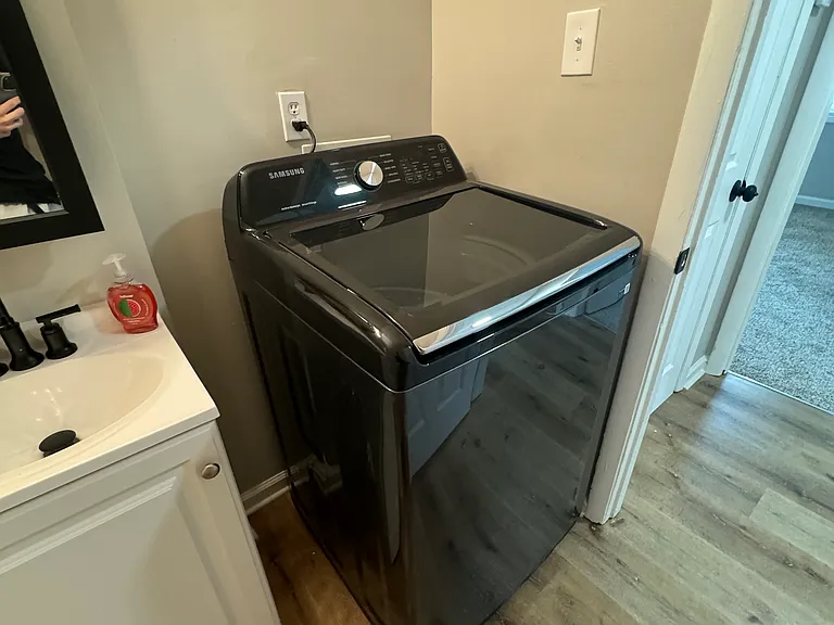 2831 Palm Dr #1 — Photo 9