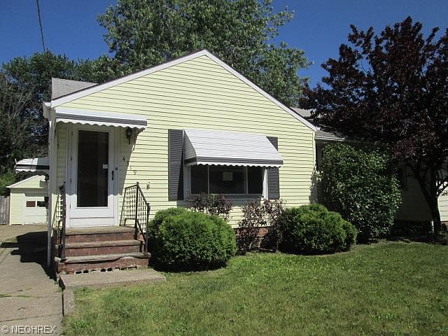 1st image of 4319 W 182nd St