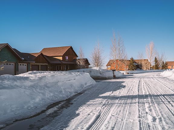 3rd image of 1530 River Meadows Dr