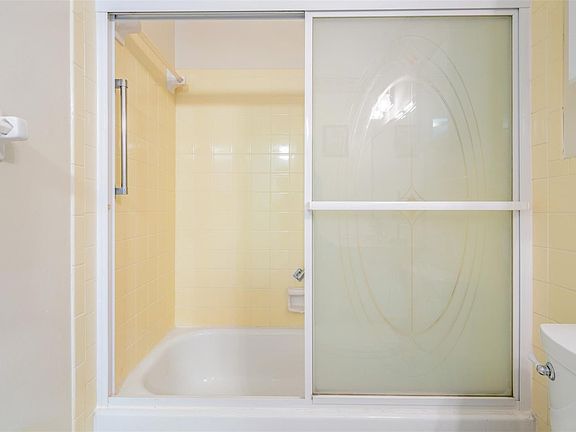 4th image of 5286 81st St N APT 14