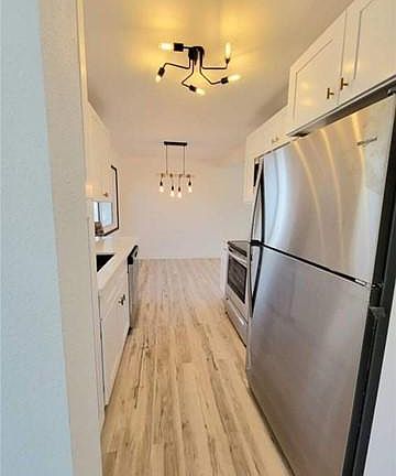 4th image of 7395 Dumosa Ave