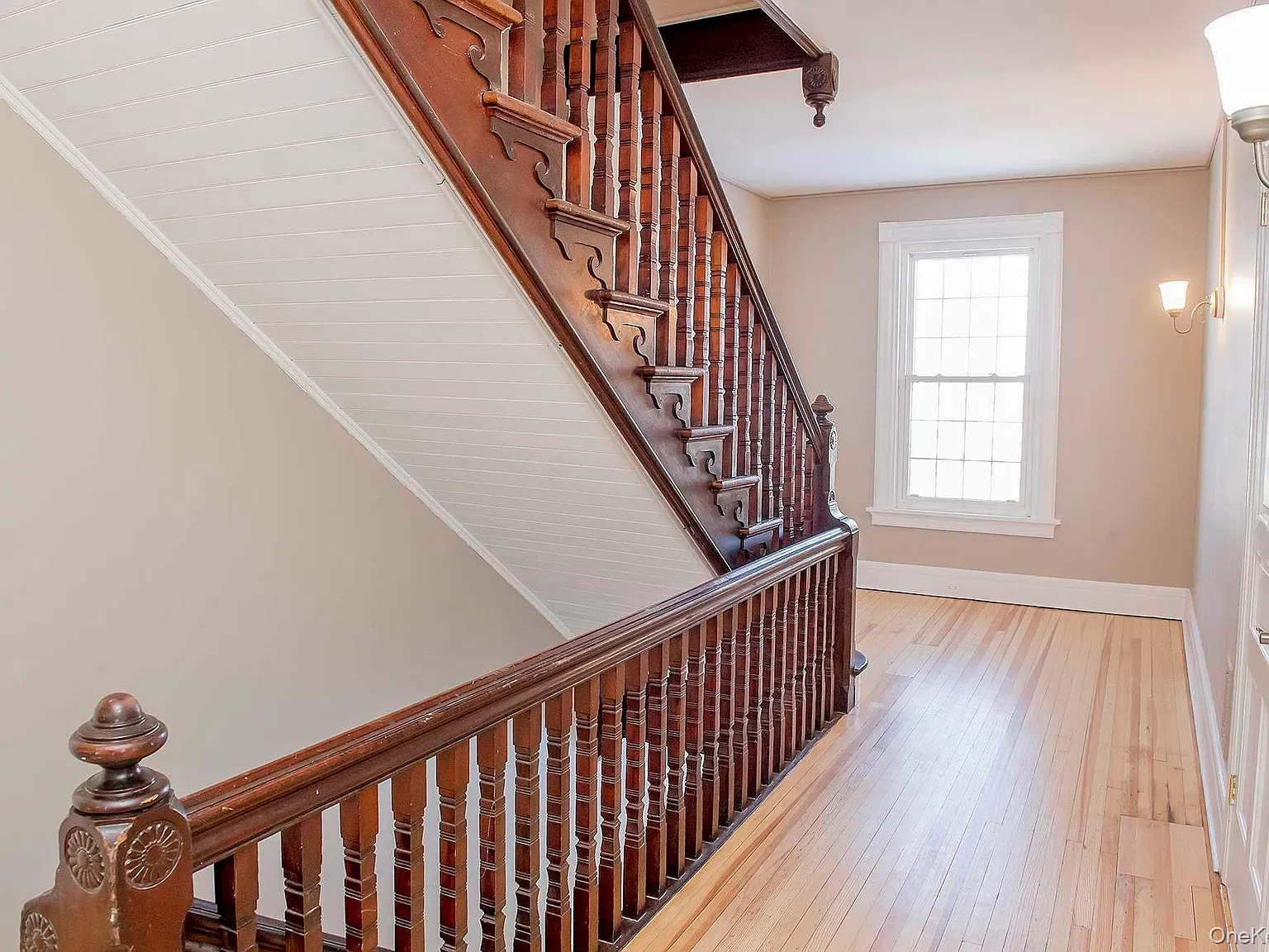 2 bed, 1.0 bath, 2000 sqft, $2,300 — Photo 3