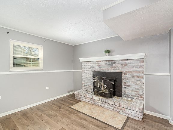 4th image of 7761 Arrow Wood Dr
