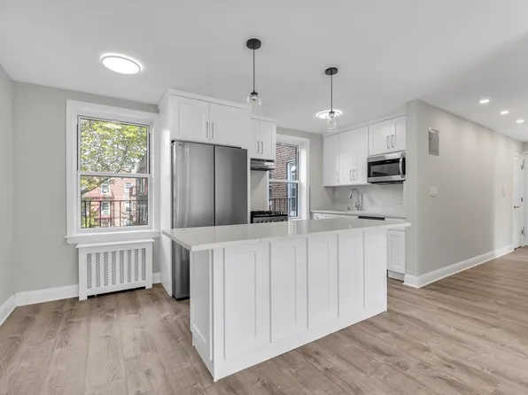 141-11 78th Road image 3 of 18