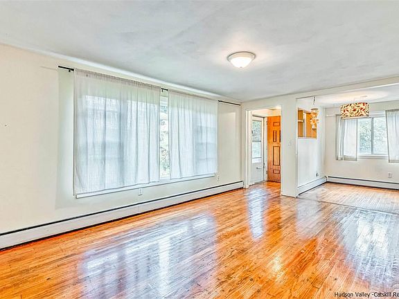 5th image of 44 Lynwood Ct