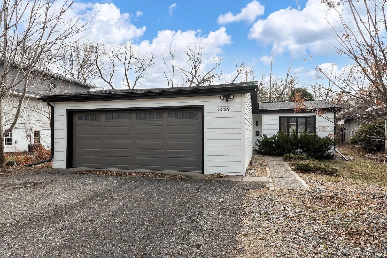 5329 Interlachen Blvd — Photo 1