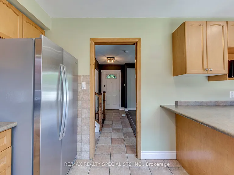 5 Country Club Dr — Photo 23