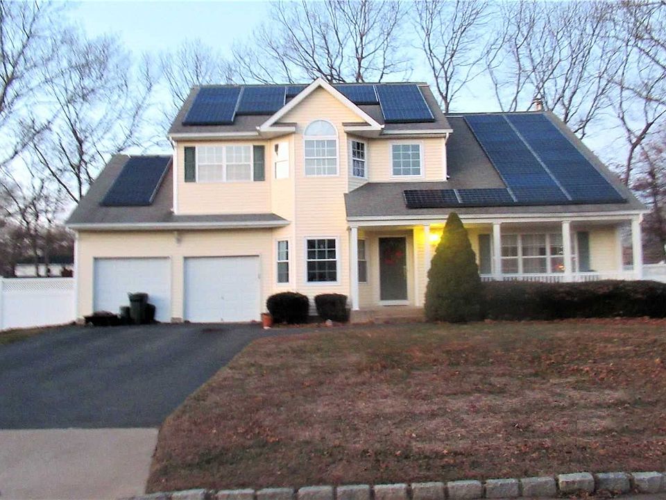 2nd image of 45 Justin Cir