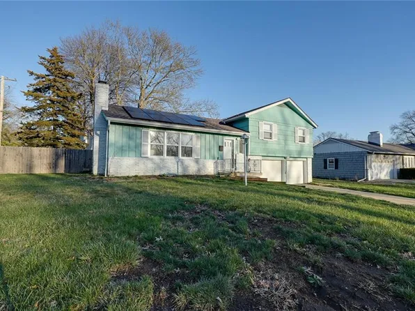 7901 Maple Ave, Raytown, MO 64138