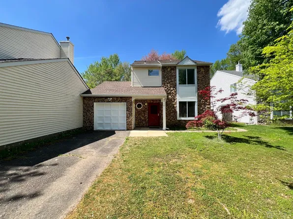 70 Jeffrey Cir, Dayton, NJ 08810