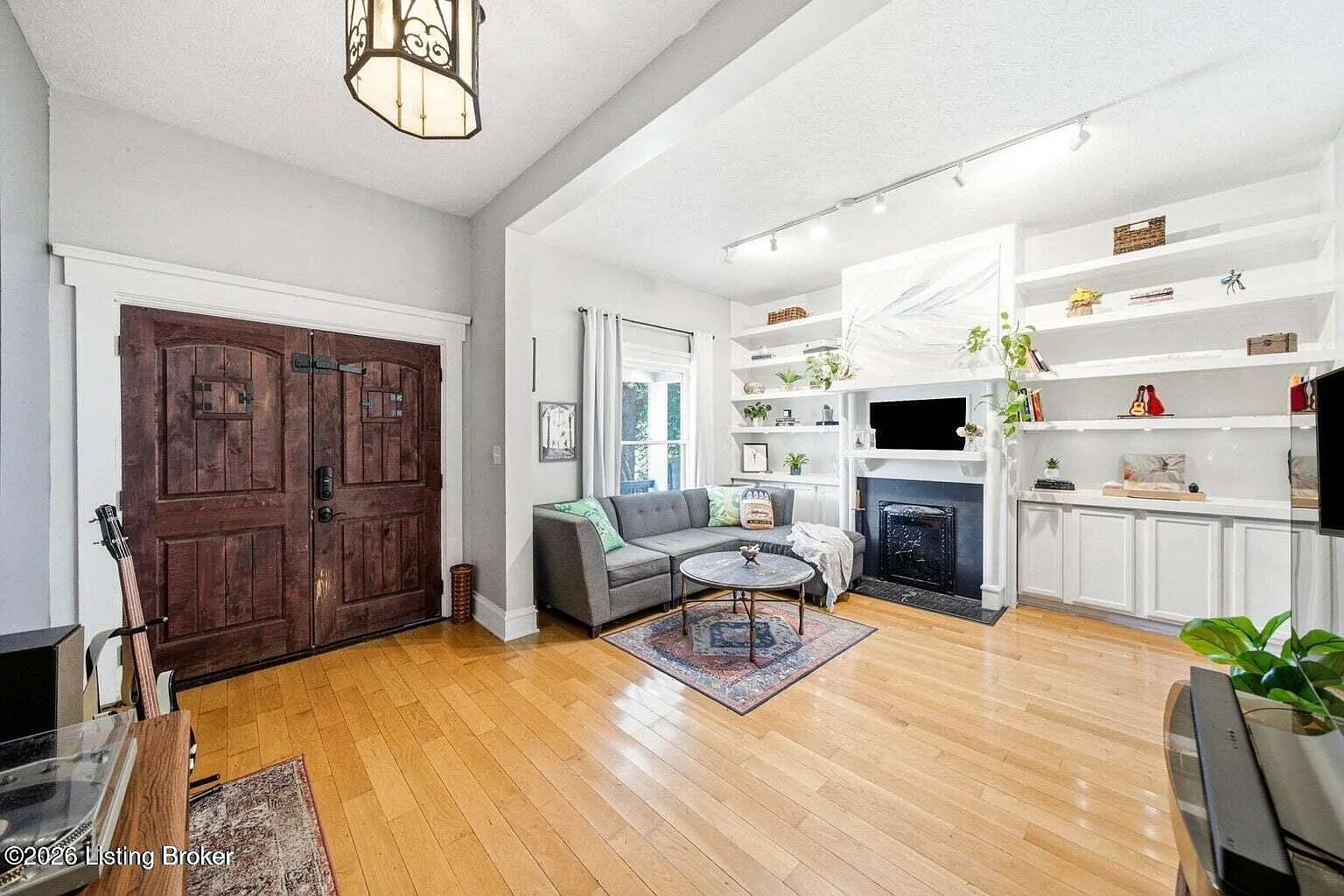 2 bed, 1.0 bath, 1314 sqft, $1,850 — Photo 4
