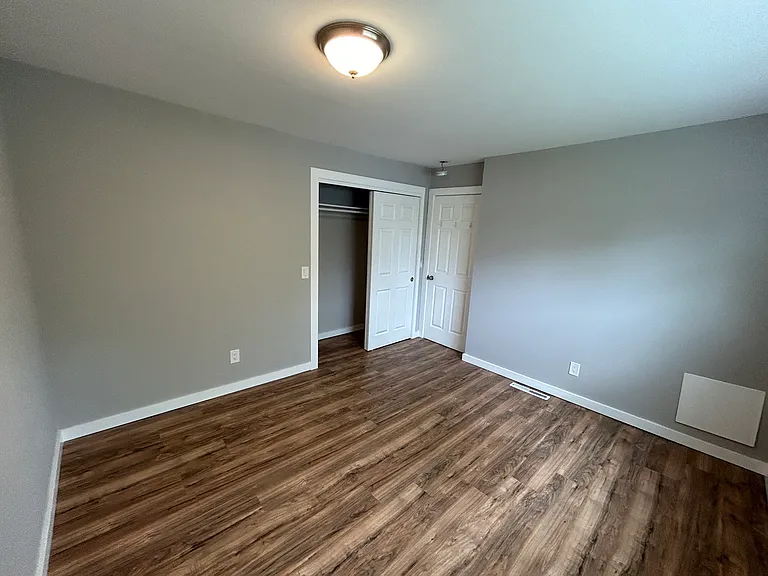 1154 S Plymouth Ave #1-2 — Photo 8