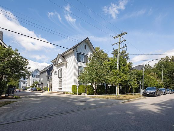 3rd image of 16357 15th Ave #5