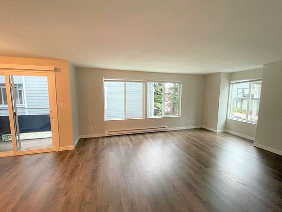 2nd image of 12316 32nd Ave NE Unit 201