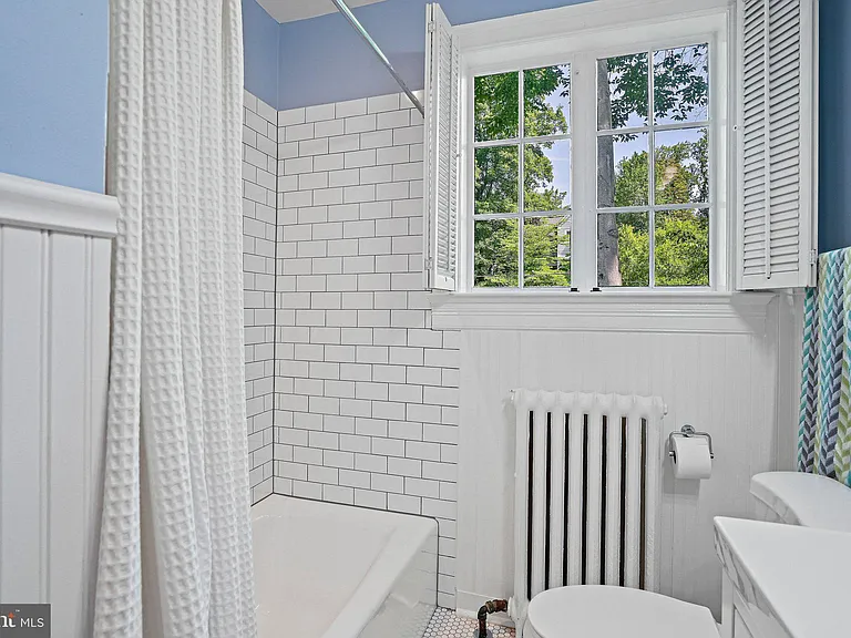 3612 Albemarle St NW — Photo 27