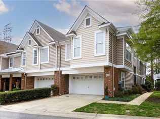 3006 Bay Shore Ln, Suffolk, VA 23435