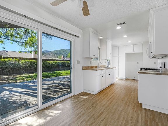 5th image of 1680 1st Ct