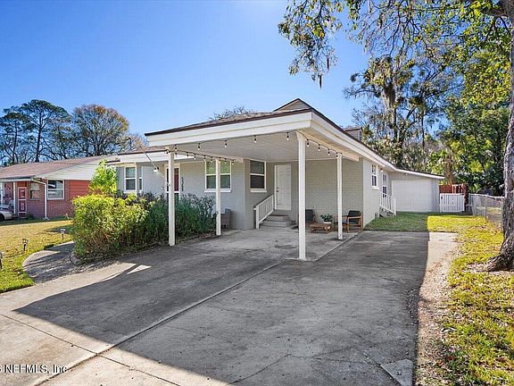 3rd image of 5368 ROYCE Avenue