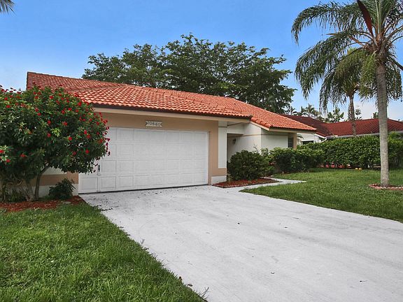 4th image of 10440 NW 8th Ct
