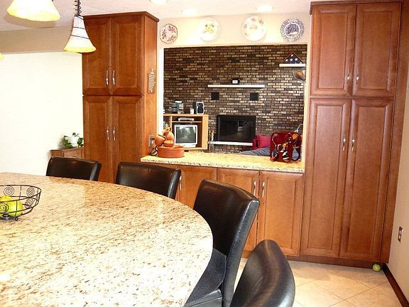 Kitchen features tons of storage including 2 pantries. 