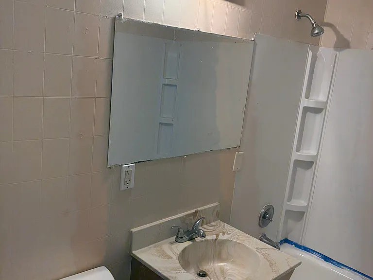 223 Van Buren Ave — Photo 11