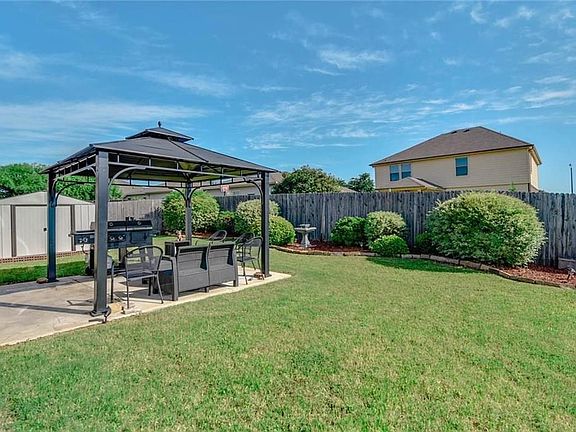 4th image of 8053 Valley Crest Dr