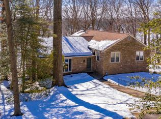2035 Country Club Dr, Huntingdon Valley, PA 19006