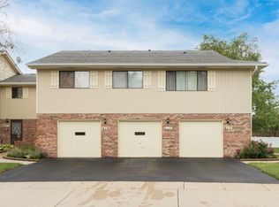 617 Whalom Ln, Schaumburg, IL 60173