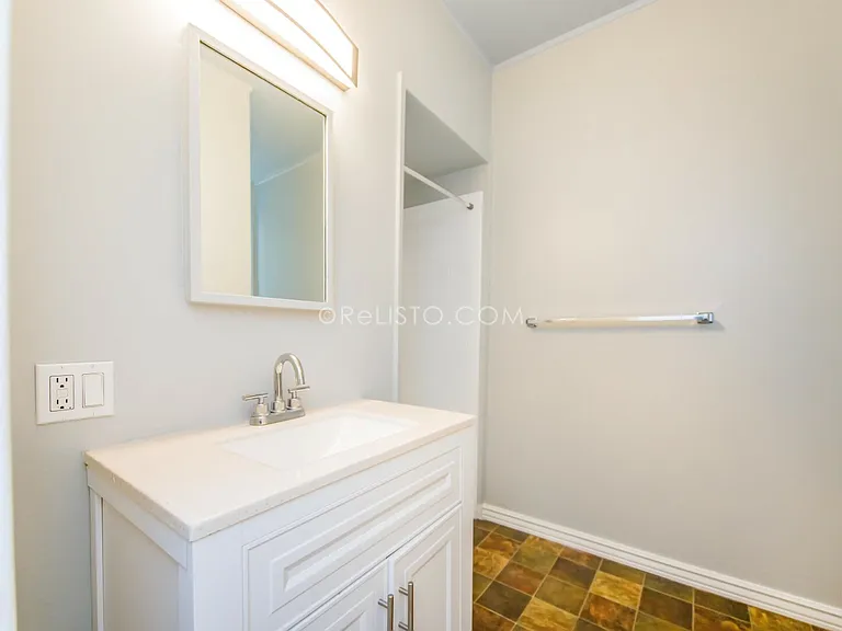 1019 Ashbury St #3 — Photo 11