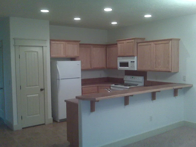2131 S Amy Ave — Photo 8