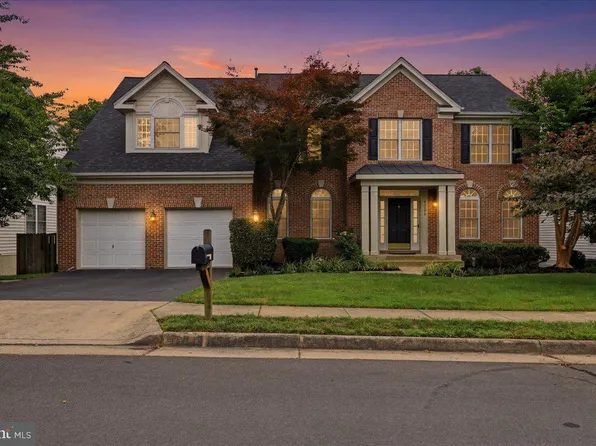 9255 Bowers Brook Pl, Bristow, VA 20136