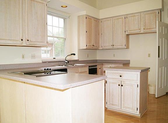 4th image of 663 Spyglass Summit Dr