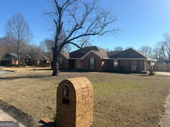 106 John Ct, Warner Robins, GA 31093