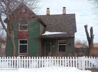 106 2nd St NE, Belfield, ND 58622
