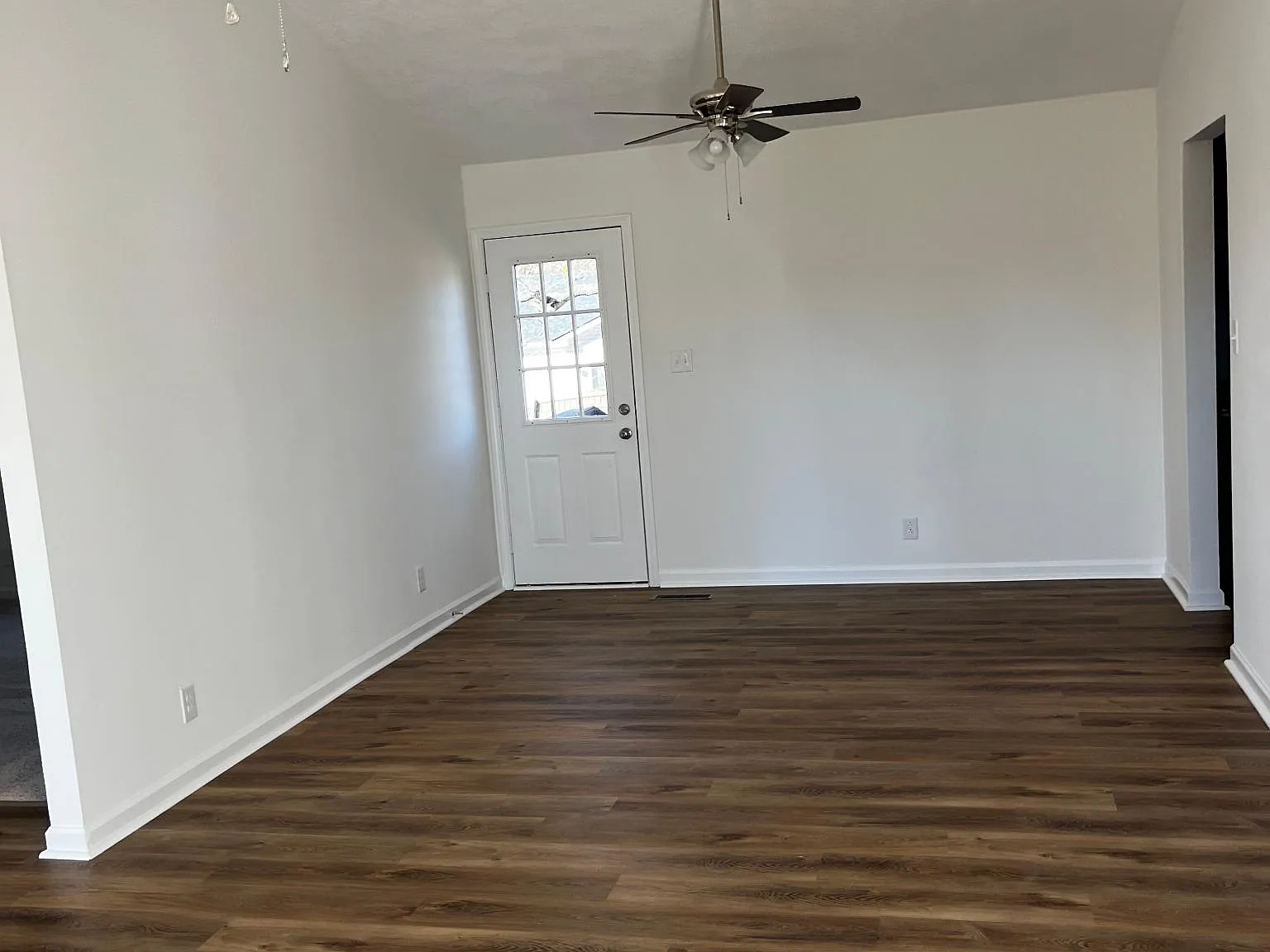2806 Summertree Ln — Photo 2