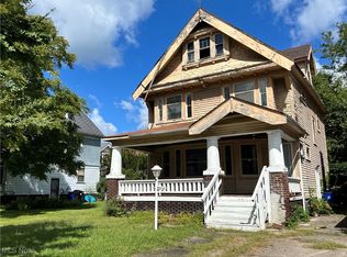 9019 Parmelee Ave, Cleveland, OH 44108