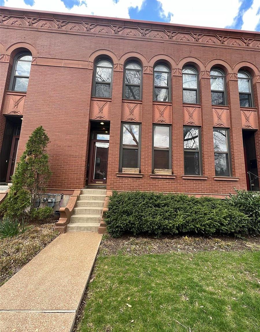 19 Manhattan Mews, Saint Louis, MO 63108 Zillow