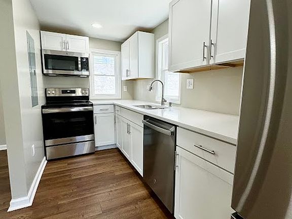 3rd image of 441 Baird St