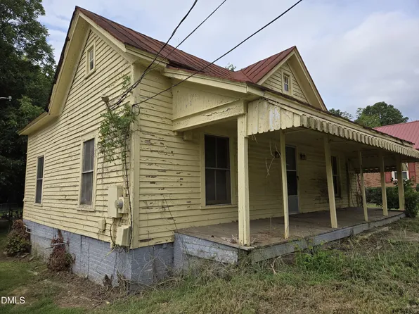 703 Holt St, Mebane, NC 27302