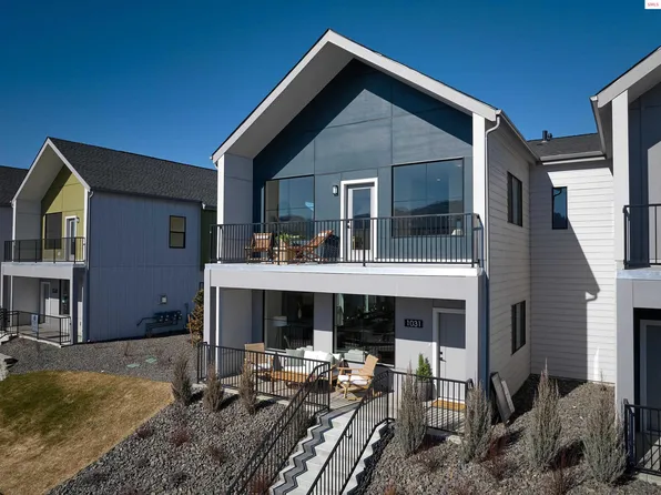 1031 E Railroad Ave, Post Falls, ID 83854