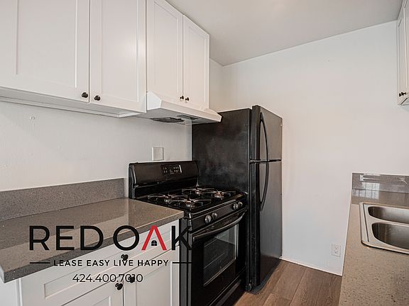 5th image of 252 E 79th St #256