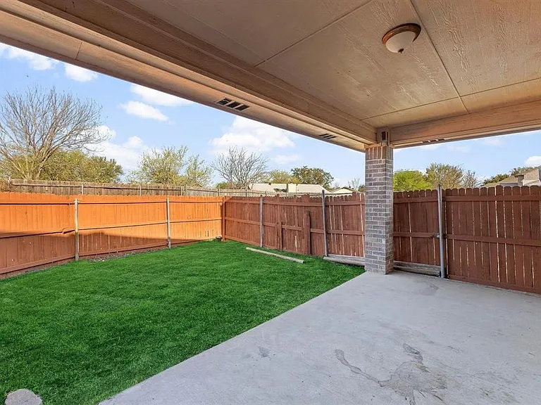2923 Preston Trl — Photo 18
