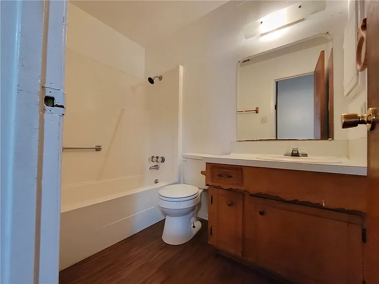 1316 Airline Dr — Photo 8