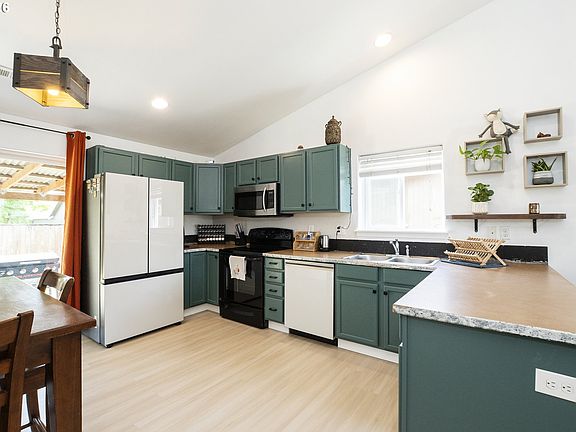 4th image of 5793 Mica St